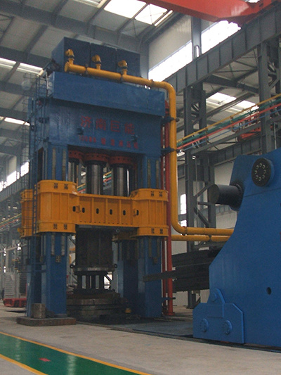 山東伊萊(lái)特8000t、100t操作機